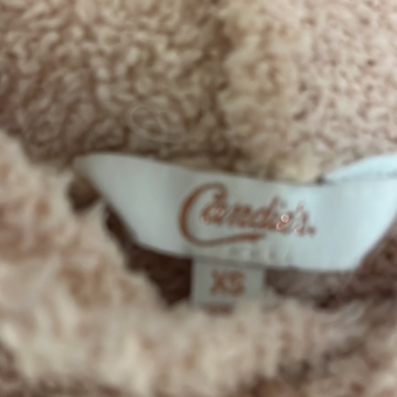 Fuzzy hoodie - Picture 2 of 3